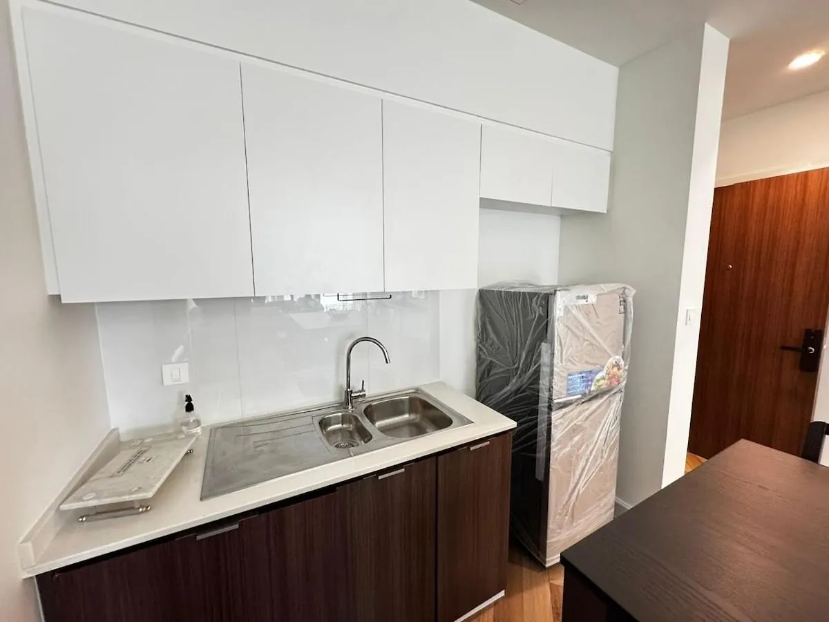 Stylish Poolside Stay Brand New Interiors Dubai 0*,